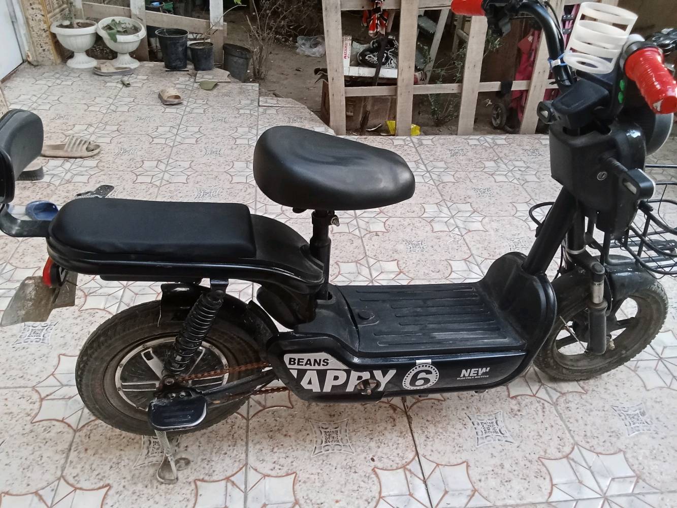 سلام عليكم لمكان زعفراني شارع المعهد بشارع مستشفى تفاصيل عله رقم الهاتف اما دراج جديده
