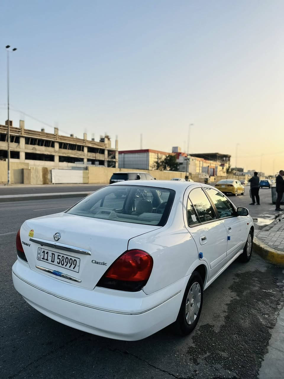 السلام عليكم 
نيسان سني ياباني 2009
فول اوتوماتيك
جاهزه للاخير بدون نقص 
 كير محرك كهربائيات كلشي شغال فوول
 سويج ريمونت سنتر لك اربع جام كهرباء 
حداديه جديده خلفي امامي
 تبريد ثلج ومسويله ادامه كامله
رقم بغداد هزه جديده سنويه لل2030  
مكان السياره بغداد.
لستفسار التصال :***********
