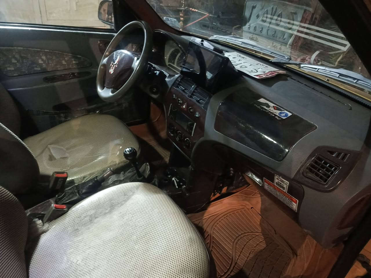 سلام عليكم طيبة موديل 16مكفولة من تبديل فقط رصعات السعر 38 مكينة وكير مكفولة تخم  تاير كهربائي شاشة كامرة مدوشمة مصفر هيئه تبريد دافئه شغاله حدادي زينه سنوية لحد 28 تحويل مباشرة مكاني بغداد الشعب هاتف ***********
