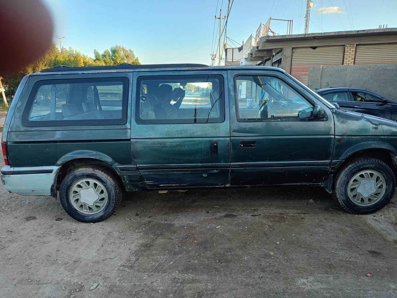 للبيع كلايزر موديل 94 
مكينة 3300 حاوية گير شلعة حلوة بلادية لا ضربة ولا صبغ تخم تاير حدادية تحتاج بس دبلات امامية غرفة نظيفة
رقم ديالى مشروع وطني 
ب35 وبيها مجال الشراي يتصل 
*********** 
العنوان بابل قضاء الهاشمية
