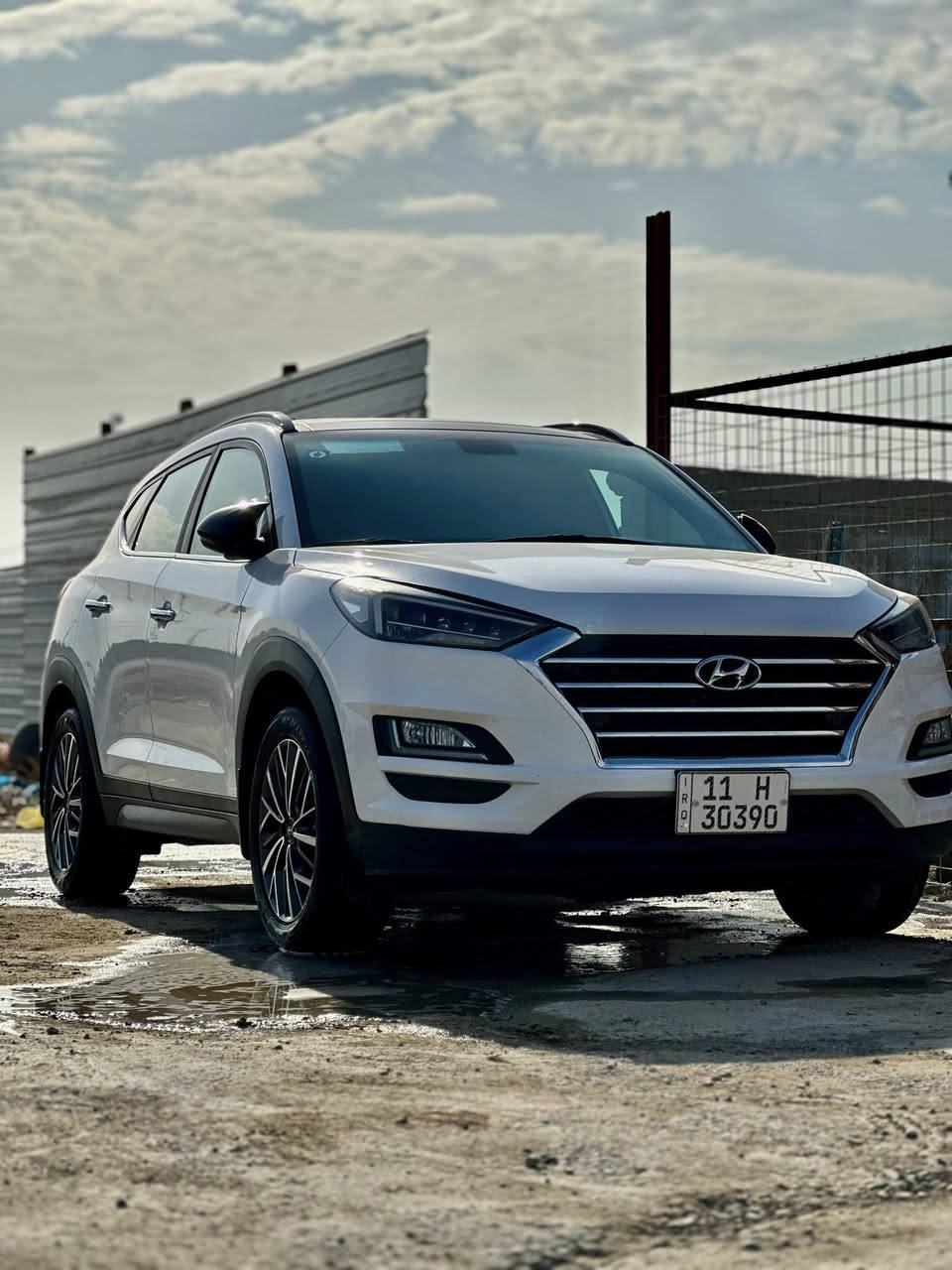 السلام عليكم توسان 2019
خليجي         ( ملاحظة مكفوله ماعده بارد بسيط بل باب )

رقم بغداد انكليزي

 مواصفاتها معروفه

كشنات كهربائي 

مري شفط 

 بنوراما 

اشاير بالمري 

كامرة 

حساس خلفي 

تبريد قطعتين 

تحكمات ستيرن ٣ وظعيات للقيادة

هند بريك بالرجل

بصمة تشغيل وابواب  

المكان كربلاء الحسينية 

رقم تلفون ***********
