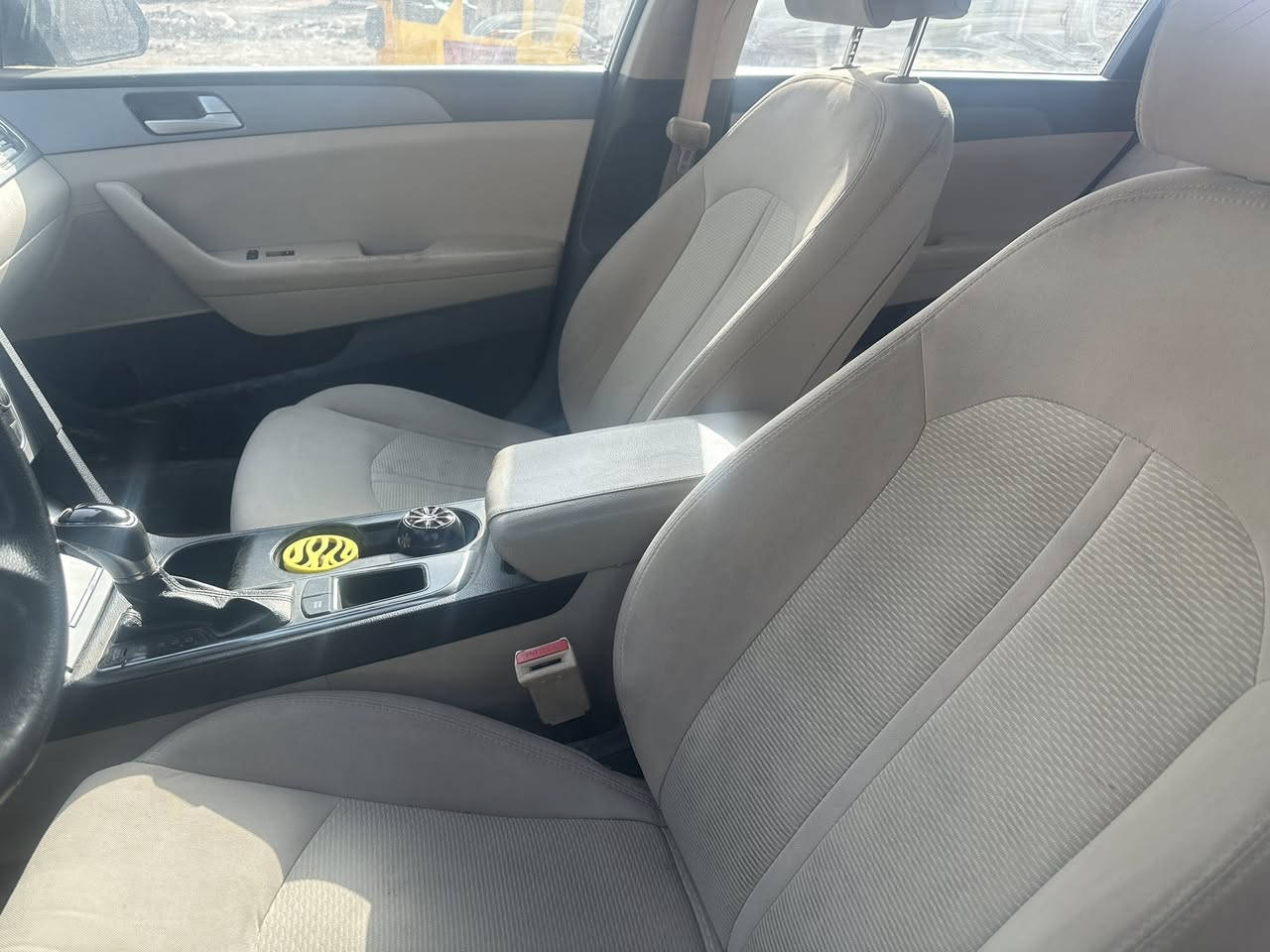 سلام عليكم سوناته للبيع موديل 2016 أمريكي  مكان ناصريه  رقم الهاتف ***********
