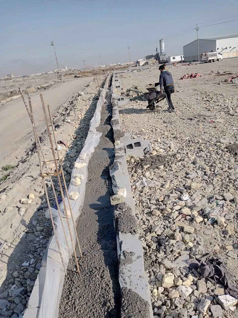 *********** #حدل وصب الارضيات صبة نظافه صب رباط صب دنك صب سطح تسليطه جميع انوع الصب والحدل بلقفاز والحادله  ***********
