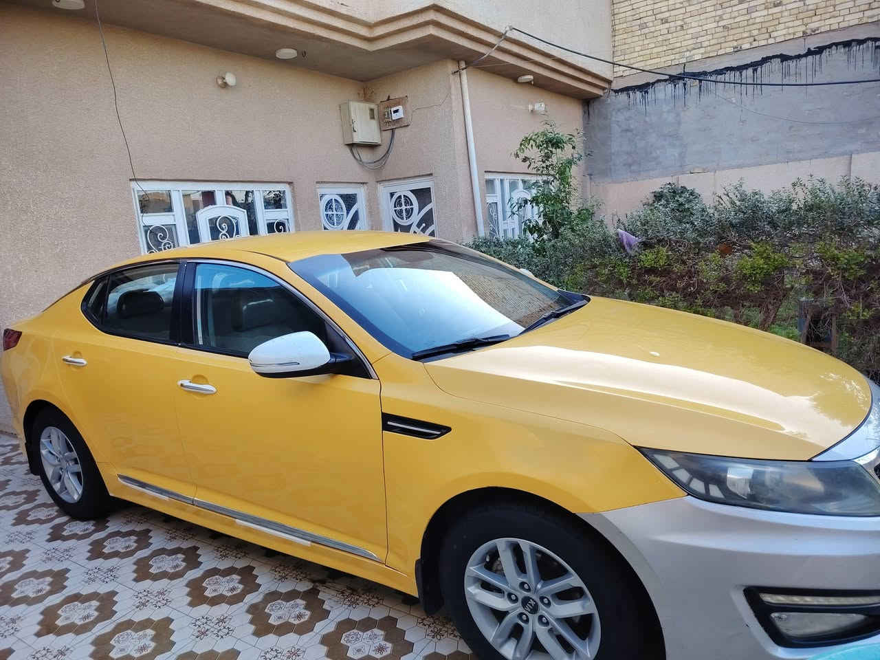 أوبتما ١٢ كورية سيارة جاهزة عالاخير مكينة وكير حاوية تدفئة وتبريد وحدادية تخم تاير مصفرة هيئة وغرامات مكاني الكوت
***********
