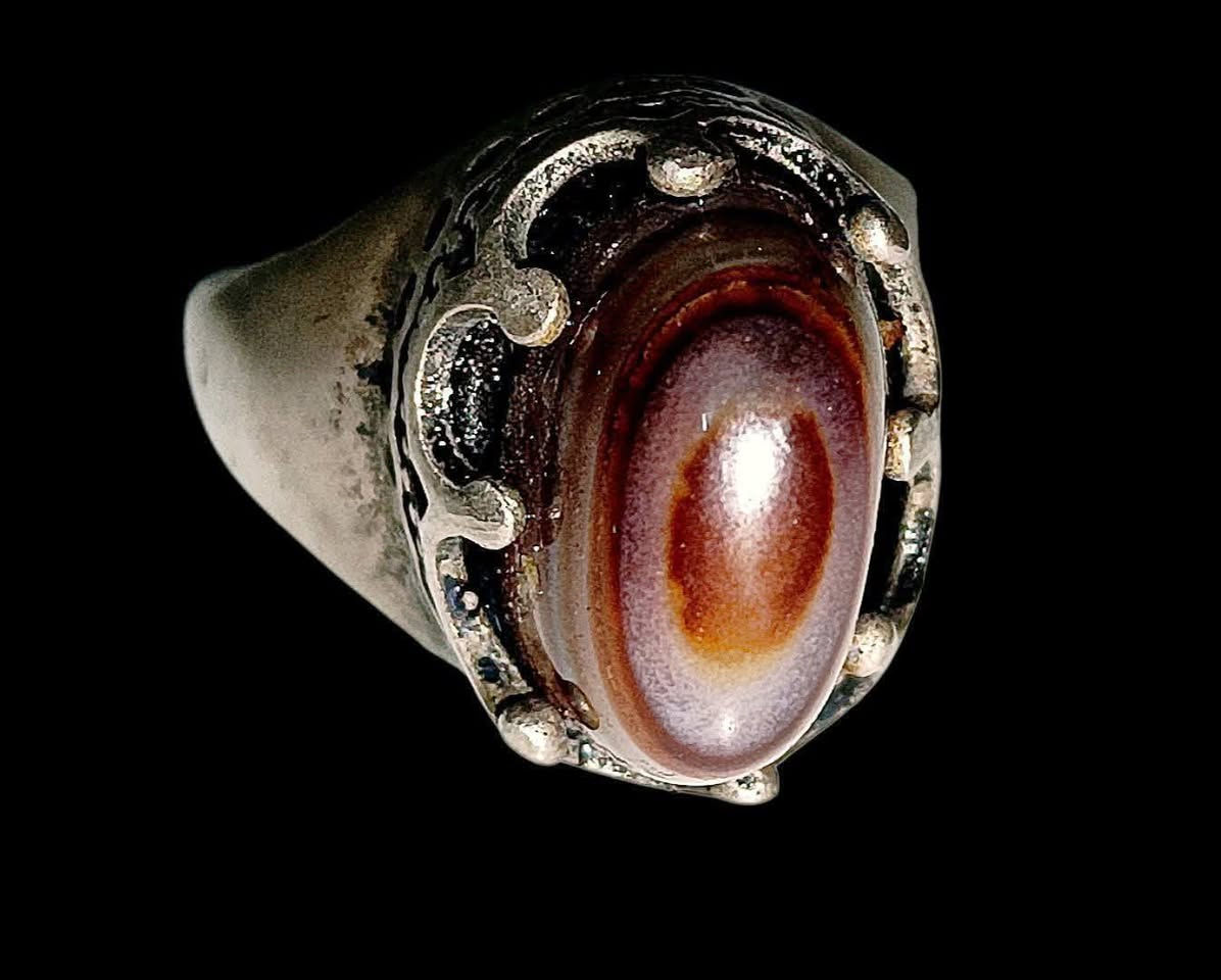 نوادر وانتيك الانتيكات شرط الشغل ومال زماط سليماني مجزع عين أحمر نوادر النوادر فول الفول  وشرط الشغل تاخذة منجم 14 ليلة وبي توكيل عام وخدام وجاهز للحمل يعمل جاه وجاها محبه قبول طاعة خضوع جلب عكد لسان وتسهيل امور دوائر دولة صياغة يدويه قديمة فضه 925 يوجد توصيل ***********       ***********
