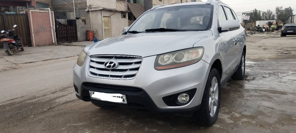 سنتافي 2011 بانزين 6 سلندر #ادوات_كصه_جنطه_شغل_باجات_درجة_اولئ
دخول جديد بعده بريحة كوريا ما ماشيه بالعراق
رقم شمالي انكليزي وسنويه ع رقم الشاصي 
كير محرك حداديه بالكارتون مكفولات. 
كشنات كهربائي جلد حساسات خلفي  
شفط مرئي  تحكم ستيرن
#تبريد_كهربائيات_كلهن_شغالات
تخم تاير جديد
دواخله كارتون اسود ملكي
7راكب 
ربع ماتصرف عليه
ترايك وين ماتريد
سياره جاهزه ع آخر حبايه
#السعر_52_وبيه_مجال_بسيط
المكان بغداد 
 للاتصال ‌‏ ‏ ***********
