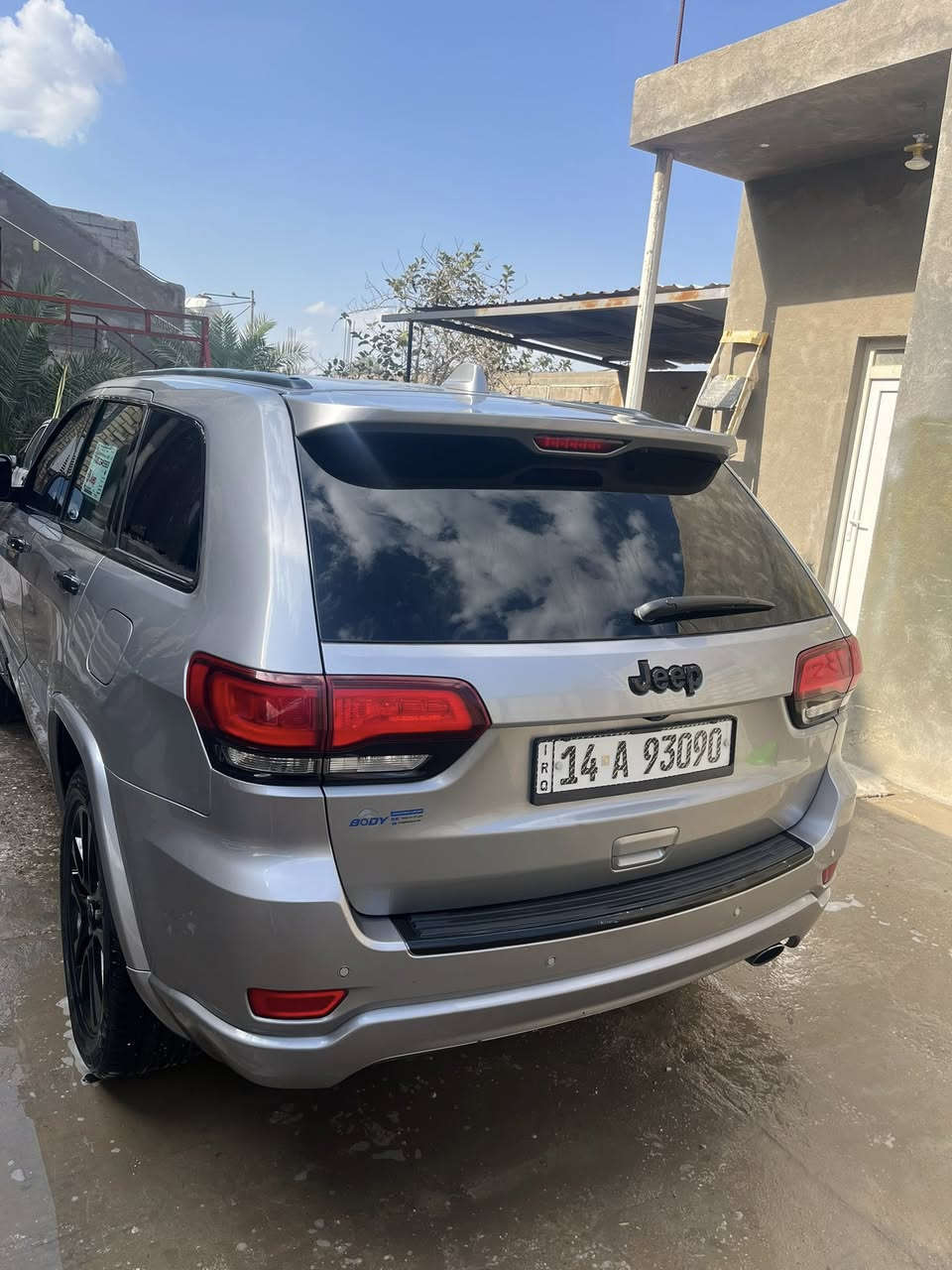 سلام عليكم جيب شيروكي فول مواصفات وارد امريكي للاستفسار *********** مكان بصره
