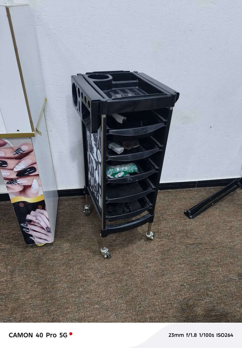 السلام وعليكم قراض صالون البيع بصره
جهاز اليزر زالت شعر + زالت وشم وتاتو وتقشير كاربوني  وجهاز هايدرفيشل تنضيف البشره  وميز كرلك وعربانه الشراي اتصل***********
