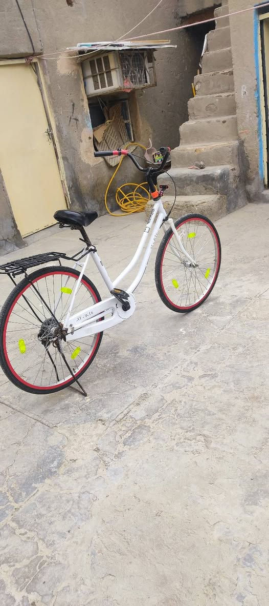 السلام عليكم بايسكل حجمه 26 للبيع سعره سعره 100 وبي مجال جلبيه ديوانيه


**إذا كنت صاحب هذا الإعلان وتريد حذفه لأي سبب، رجاءا أرسل رسالة إلى الدعم الفني**