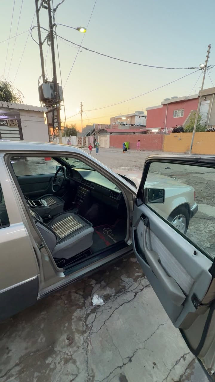 السلام عليكم مارسدس للبيع موديل 87 محدثه مصبوغه عام محرك جديد 3000vvti كير شرط السياره نضيفه رقم كركوك مميز سعرها 67 وبيها مجال للاستفسار تواصل خاص مكان السياره كركوك .


**إذا كنت صاحب هذا الإعلان وتريد حذفه لأي سبب، رجاءا أرسل رسالة إلى الدعم الفني**