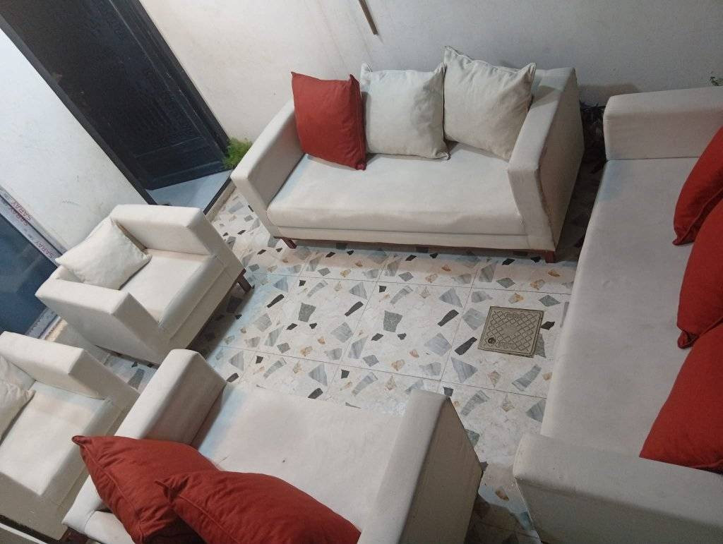 سلام عليكم تخم قنفات لبيع نضيف اي عيب مابي 250 سعره واكو توصيل كركوك شري يجي خاص 🌹🌹


**إذا كنت صاحب هذا الإعلان وتريد حذفه لأي سبب، رجاءا أرسل رسالة إلى الدعم الفني**