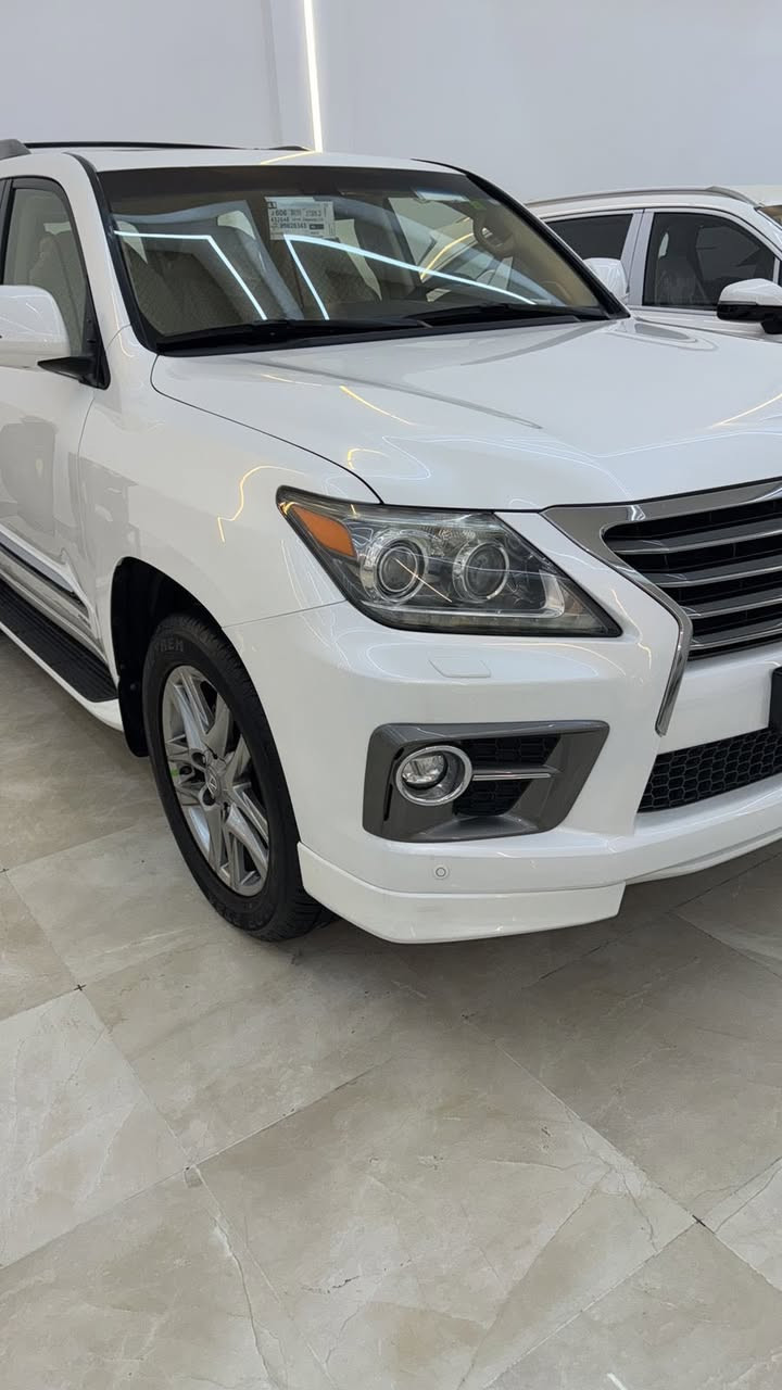 السلام عليكم الي يدور جديد او يحب هاذ الموديل  2015 ماشيه اكرر ماشيه 60 الف كفاله عامه اكفله من شخط حته علينه نانو سياره بعده اب ريحت شركه مكانه بصره 
سعره اتصل او تدلل او وتساب 
ترهم مروس لاندكروزر حديث  
***********
