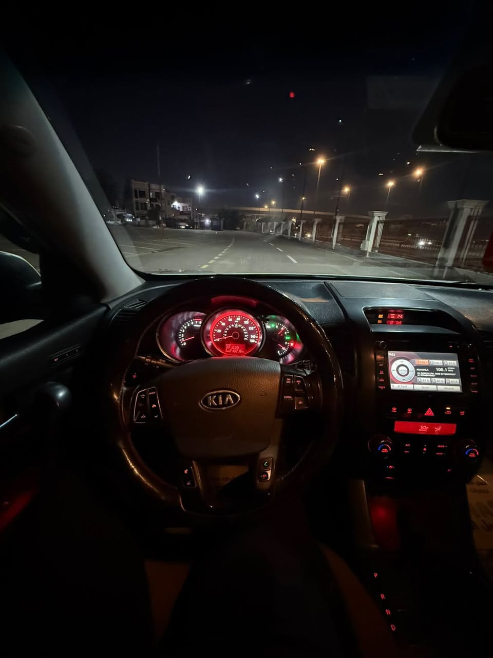 شبابنا الطيبين افتح الفيديو حتى تعرف كل تفاصيل السياره لانو أنتوا أصحاب طريق بعيد والنجاة في الصدق 
كيا سورنتو 2012 أمريكي كلين أعلى فئة 
Sx 
• محرك 6 سلندر سعة 3500cc قوي واعتمادي
 • تحكم بالستيرن
 • مقاعد جلد كهرباء
 • مقاعد أمامية تدفئة وتبريد
 • مقاعد بخاصية الذاكرة (Memory Seats)
 • الأبواب الأمامية بصمة
 • إشارات بالمرايا
 • مرايا جانبية شفط
 • نظام تبريد قوي (3 قطع ثلج) + تدفئة نار
 • ستيرن هيتر
 • شاشة كبيرة أصلية
 • كاميرا خلفية مع حساسات
 • السونار موجود
مكانها الفلوجة 
 
السعر 149

***********
***********
***********
