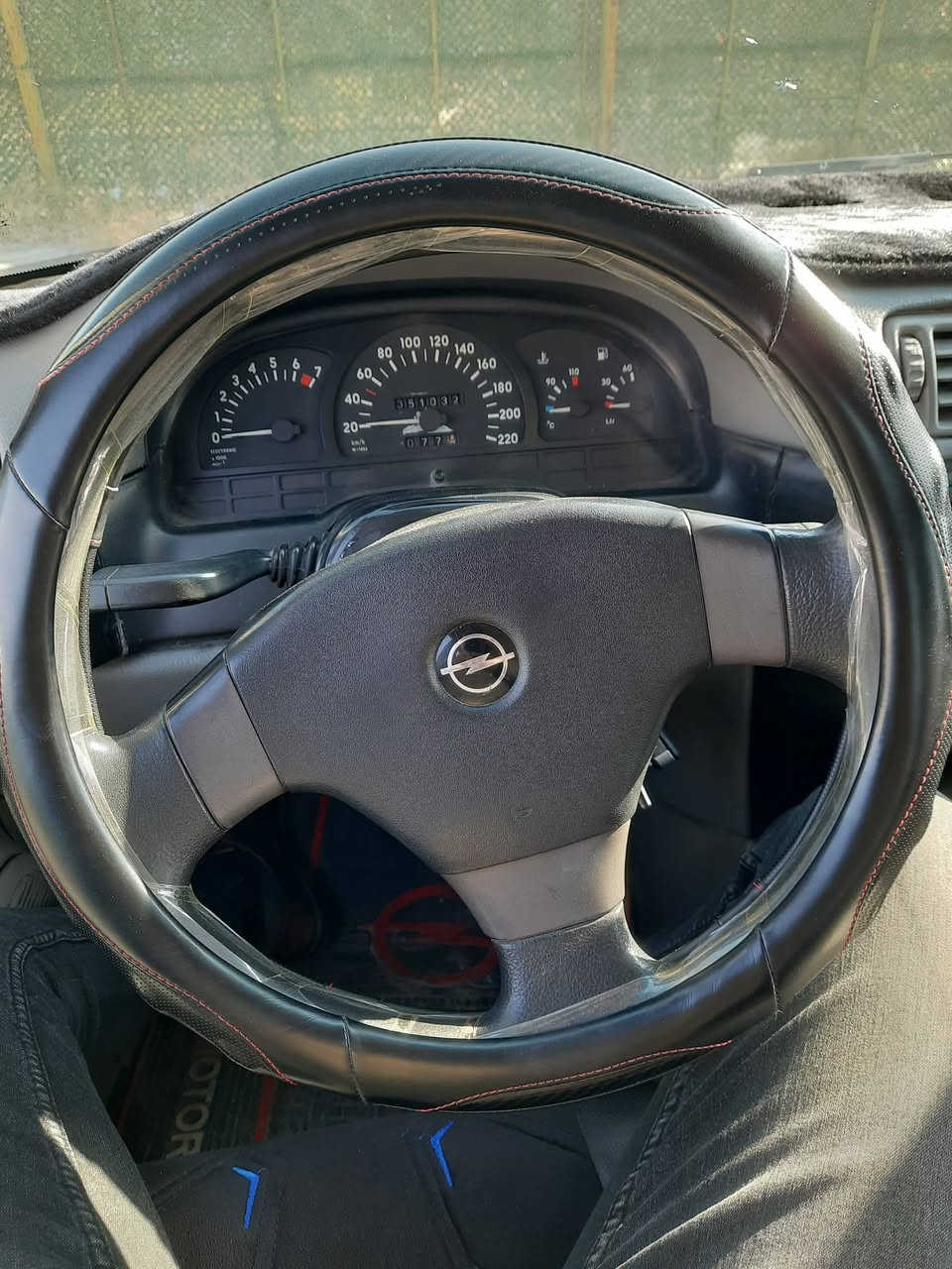 السلام عليكم فكتره للبيع اوتوماتيك موديل 92 رقم انكليزي نينوى بسمي السعر 45 وبيها مجال  
*********** 
***********
