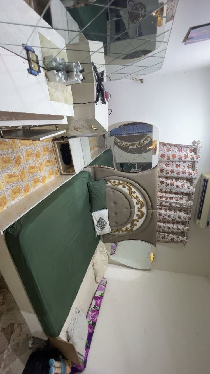 غرفه تركي للبيع جبيره كولش 9 قطع وياها شازلونه وزاويه جبيره وطبله + غراضها الناقصه موجوده كولهم


**إذا كنت صاحب هذا الإعلان وتريد حذفه لأي سبب، رجاءا أرسل رسالة إلى الدعم الفني**