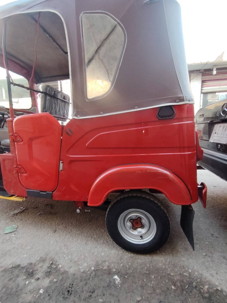 السلام عليكم تكتك مديل 2021 كفاله عامه كفاله بدي ومحرك مامفتوحه سعر 9200 بيهه مجال حك جيه
شراي  يتصل ***********
