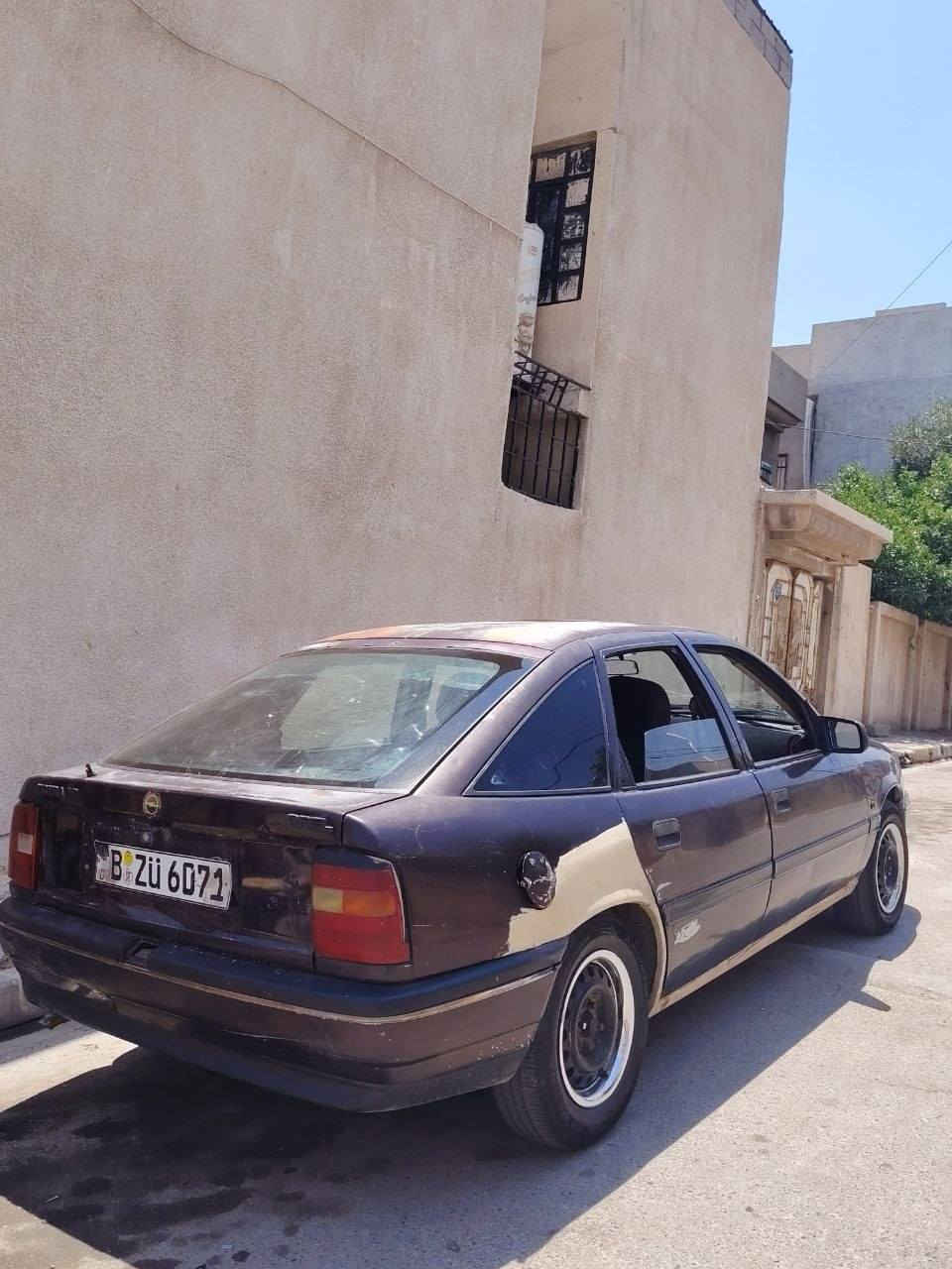 السلام عليكم ورحمة الله وبركاته
🚘اوبل فكتره
👋موديل ١٩٩١
🤚محرك ١٨كير عادي شرط محرك بدايه بخار 
👋رقم نينوى الماني وسنويه لل٣٠
🤚 بيها كابون الكتروني 
👋بلا صبغ دوائر معجون
✋صاحبها الشرعي بلموصل شرط الوكاله والتحويل
✋مكان السياره موصل رجم حديد
#السعر:٣٥وبيها مجال
(مكلف بل نشر) 
للاستفسار***********
