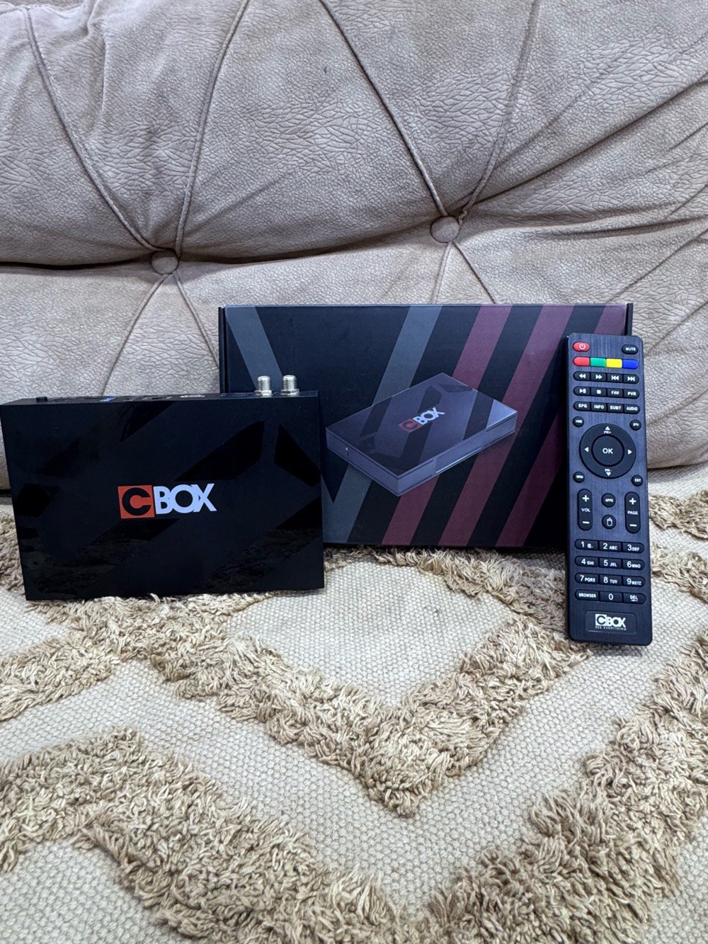 جهاز شبكتي من شركة ايرثلنك يدعم سينمانه وجميع التطبيقات ويدعم وكذالك الستلايت 