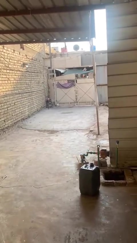 السلام عليكم مشتمل الايجار  غرفتين نوم واستقبال ومطبخ وملحقاتة بل ٨١٣ قرب جامع موسى ابن جحفر اللاتصال       ـايجاره.   ٥٠٠.  وبيه مجال بسيط ً***********
