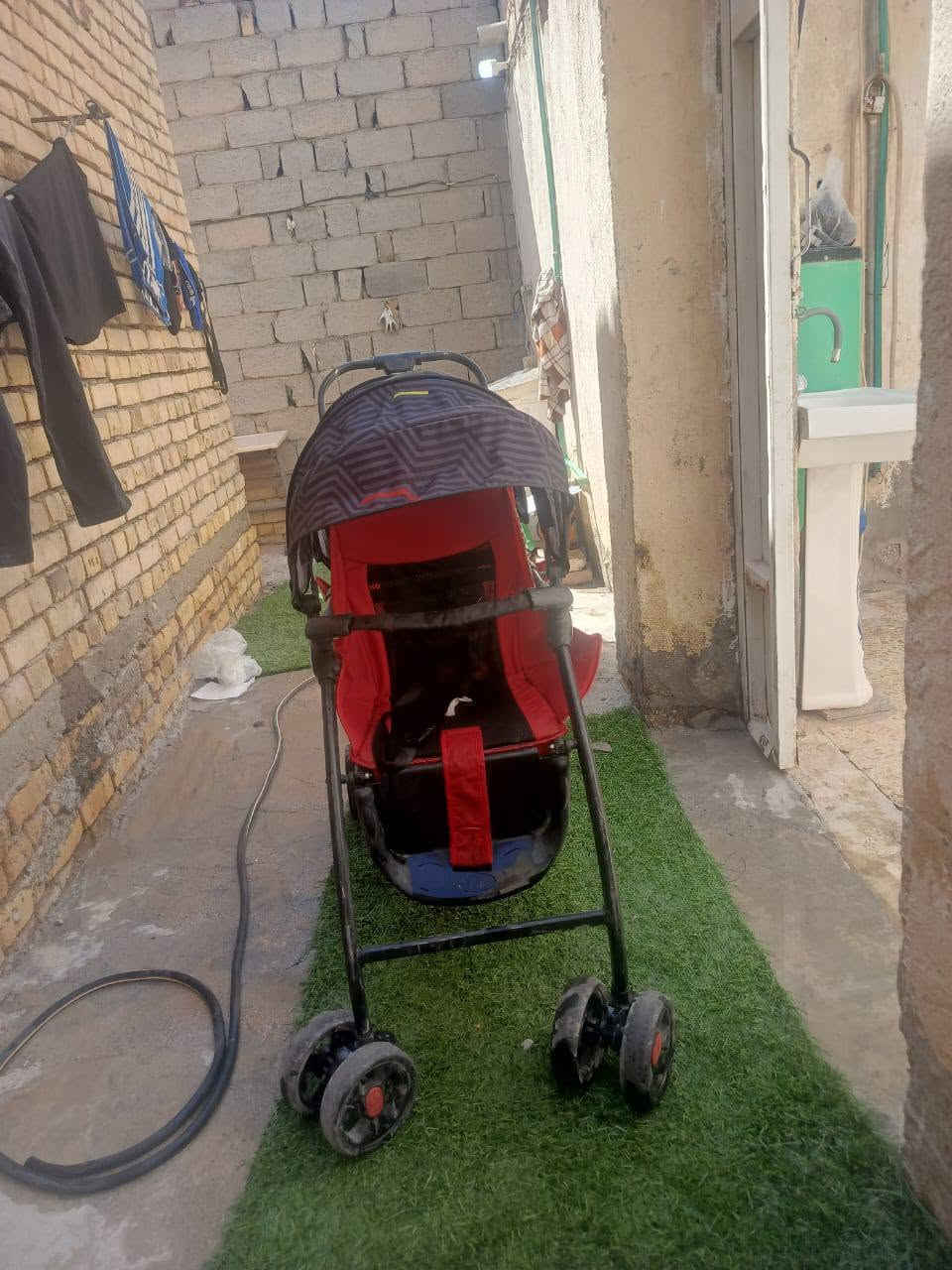 عربانه نفرين اي خلل مابيها سعرها ٦٠ وبيها مجال مكان زديناويه ***********
