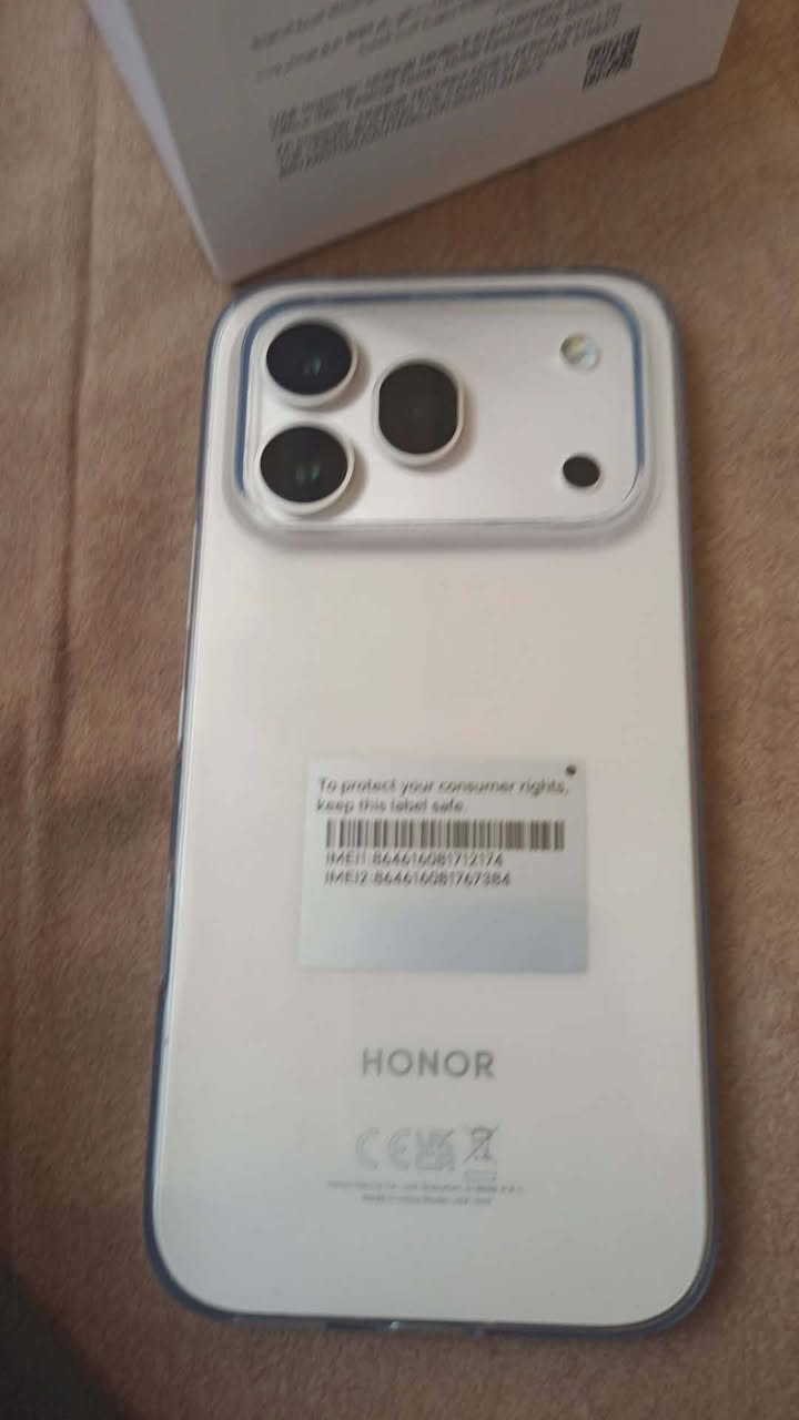 السلام عليكم،
​#للبيع
هاتف Honor 600 Pro للبيع، الجهاز بحالة ممتازة جداً (تم شحنه 4 مرات فقط)، بدون أي خدوش أو عيوب، ومع الضمان الشامل.
يأتي مع الكرتونة والشاحن ومعها الهدايا أيضاً
السعر: 950 ألف دينار.
خدمة التوصيل متاحة
واتساب:***********

