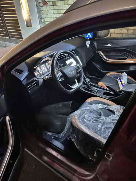 شيري تيگو 2 
موديل 2023 
فوووول مواصفات 
فتحة سقف 
داخل مطعم بالصاج 
شاشة كبيرة 
أشاير مري 
فتح ابواب ترحيب 
بصمة عدد 2 
كشنات جلد 
جامً كهرباء ⚡️ 
سيارة زيروووو يعني مماشية 
السعر 11.000
هـ ‭0790 168 6494‬
