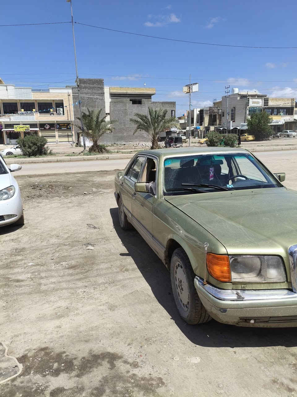 السلام عليكم مارسدس جامبو موديل 82 مكينه وكير بطه رقم نكليزي باسمي سنويه وهزه جديده  سياره جاهزه السعر 38 مكانها بغداد التاجي ***********
