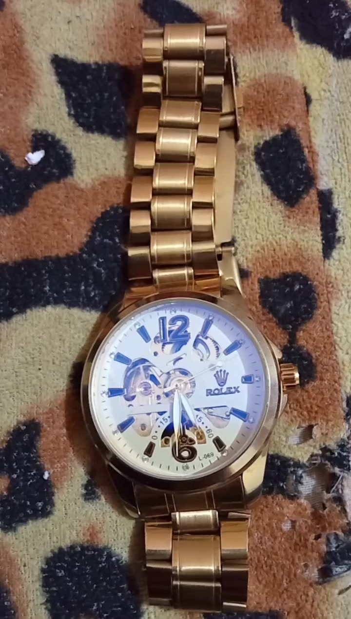 السلام عليكم
شباب ساعة روليكس مقاومة للماء لون ثابت ب45 وبيهه مجال للشراي الله شاهد متوازي على بيعتهه


**إذا كنت صاحب هذا الإعلان وتريد حذفه لأي سبب، رجاءا أرسل رسالة إلى الدعم الفني**