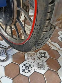 خوان موطر شحن البيع بطاريات نص عمر تايرات جديدة جاهز سعرة ١٠٠ رقم تلفو...