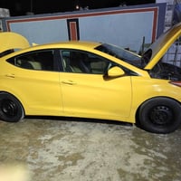 انتره 2013 وارد أمريكي بدون حادث ضرره دعاميه أماميه فقط  لسياره صبغه و...