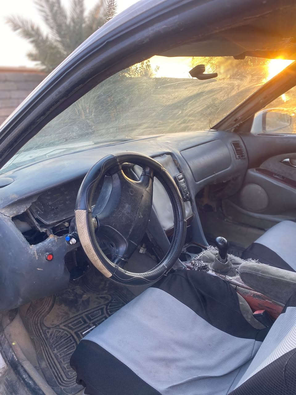 السلام عليكم
سياره مستبوشي موديل 2004 كير محرك شرط السياره شغاله مراوس بدراجه وتنطي فرق او للبيع للتصال :***********
