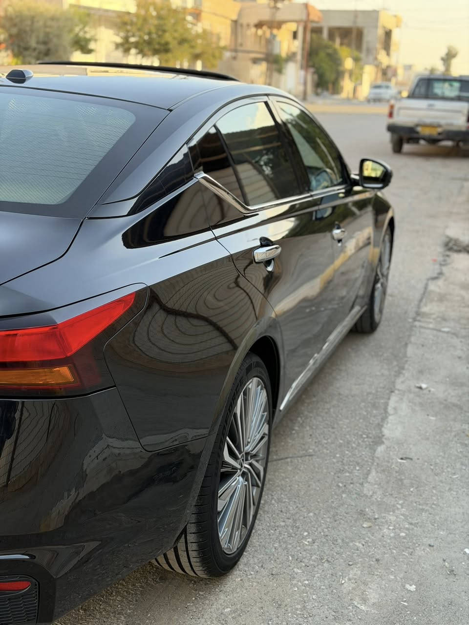 السلام عليكم
نيسان التيما موديل 2023 مواصفات _ SL
فول فول مواصفات ١/١
سقف سلايد
ابواب بصمة
بصمة تشغيل
تشغيل عن بعد شاشة ايباد
كاميرا
نقطة عماء
تحديد سرعة
تحديد مسار
اوتو ستارت ستوب
رادار امامي
رادار جانبي
رادار خلفي
حساسات امامي
حساسات جانبي
حساسات خلفي
كشنات جلد
كشنات كهربائي
لايتات ليد زينون بيلادي
بكلايتات ليد بيلادي
ويل كروم
بعد هواي مواصفات...
لون اسود ميتاليك مميز جدا
ضرر فقط جاملغ وبونيد وباب بلادي مبدل 
مكان سياره كركوك 
سعر 178$
رقم موبايل ***********
