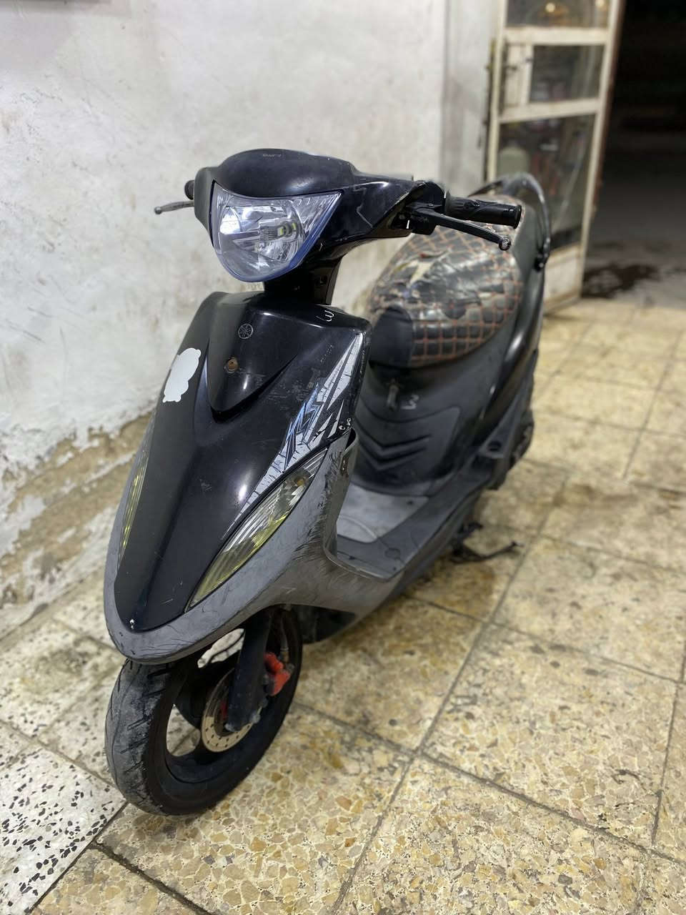 سلام عليكم للبيع ماكس عدله كله بلاد ماملعوب بيها حاويه استخدام شخصي السعر 850 وبيها مجال قليل مكان القرنه هاتف  
***********
