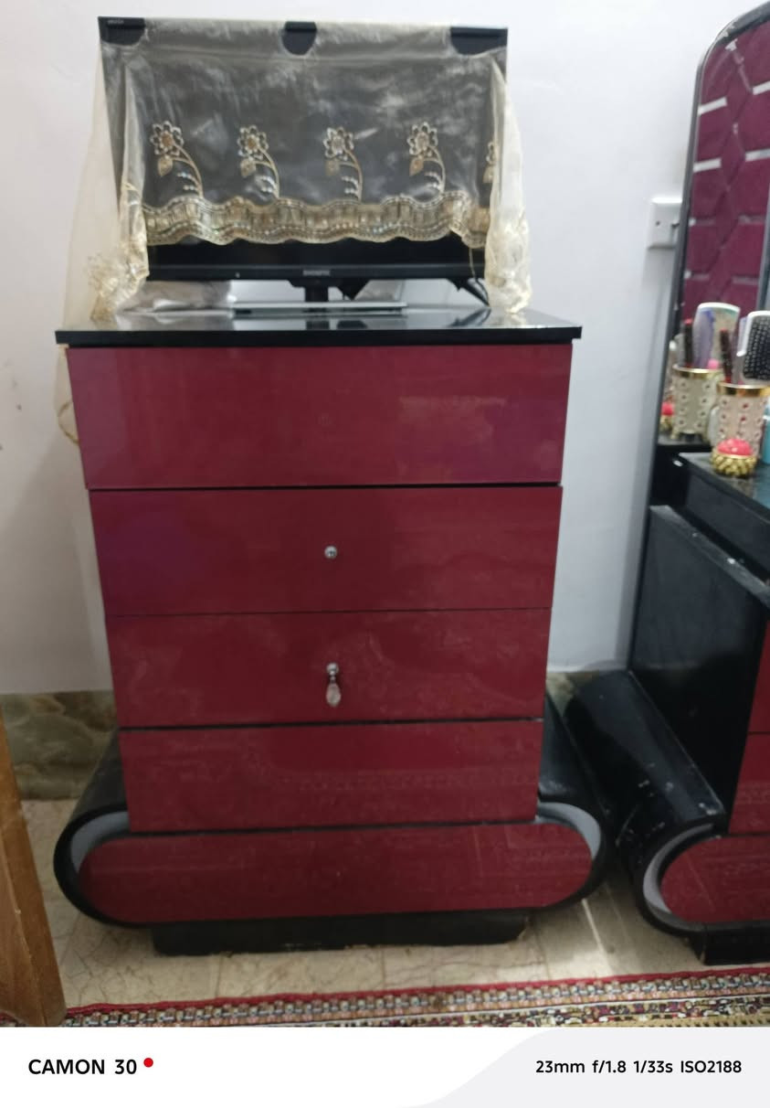 غرفة نوم تركي مستعملة للبيع السعر ٣٠٠الف


**إذا كنت صاحب هذا الإعلان وتريد حذفه لأي سبب، رجاءا أرسل رسالة إلى الدعم الفني**
