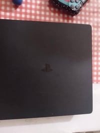 بلي 4للبيع كامل ملحقاته جوستك2 اقراص2_فيفا ٢١ وجي تي اي كيبل HD+كيبل ت...