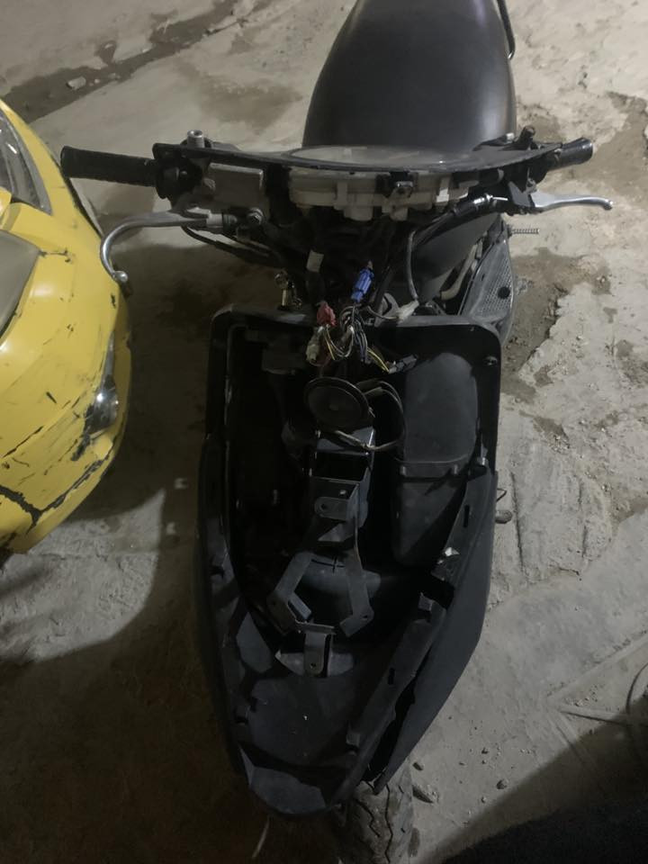 السلام عليكم للبيع دراجة اكزز تريت نوزل محرك بجيس صوت ناعم كهربائيات كامله لا تنقيص ولاتبخير نقص كفرات سعر 400وبيه مجال رقمي *********** عنواني بغداد الحريه
