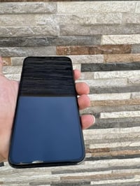 متاح ايفون ١١ برو ماكس مستبدل شاشه وبطاريه ١٠٠ رقم التواصل 07832513598