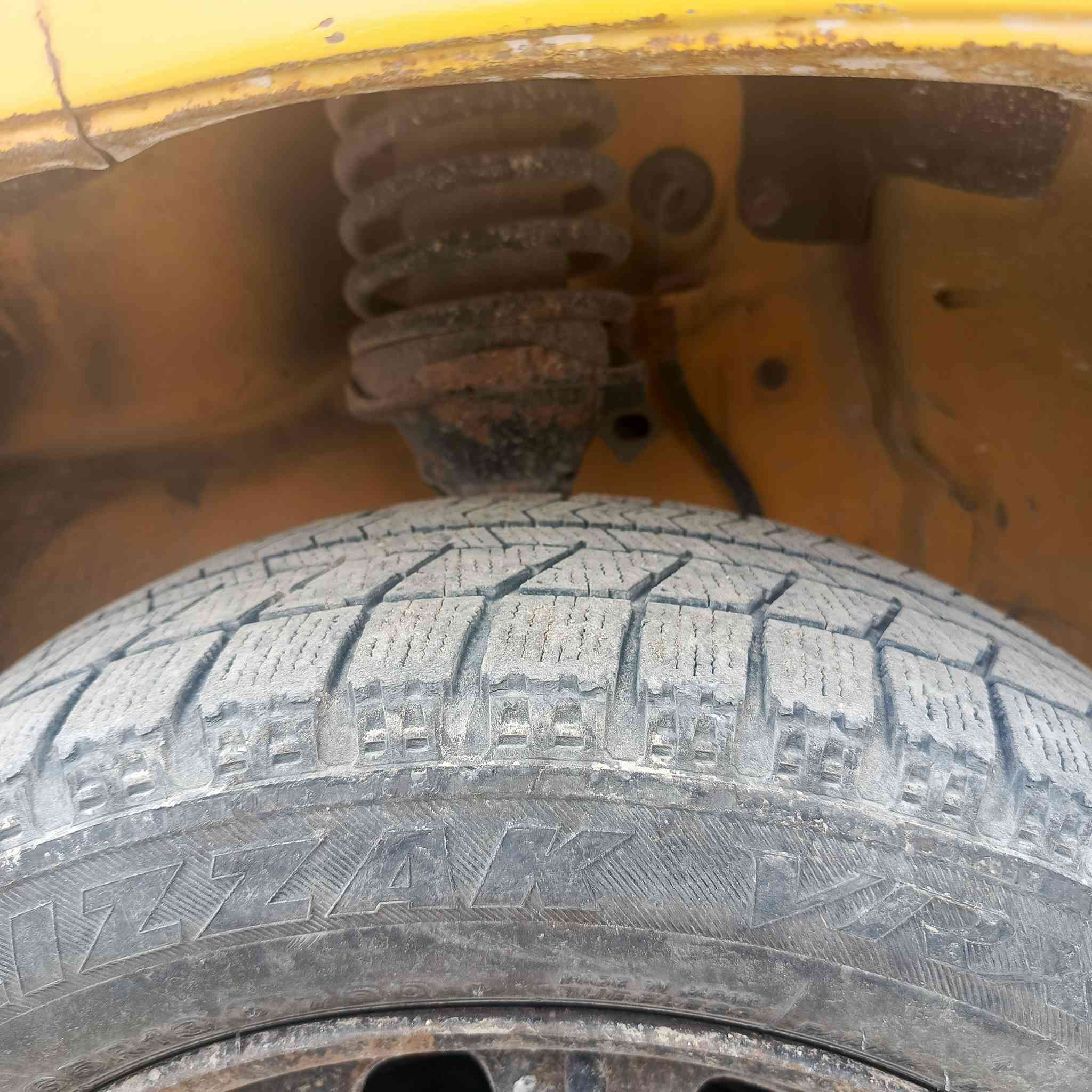 سلام عليكم سايبه موديل 2009 رقم نجف ألماني سياره شواصي كرتون بركيت كرتون بس اكو سبب كهربائي بيه طفح بنزين سعر 12وبيه مجال سياره تخبل كشرته ***********
