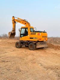 هيونداي ١٥٠-٧ • حفارة عجلات • مستورد كوريا