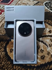 هونر ماجيك8 برو سعره  مليون 200 من غير الساعه  مع الساعه مليون 250   ق...