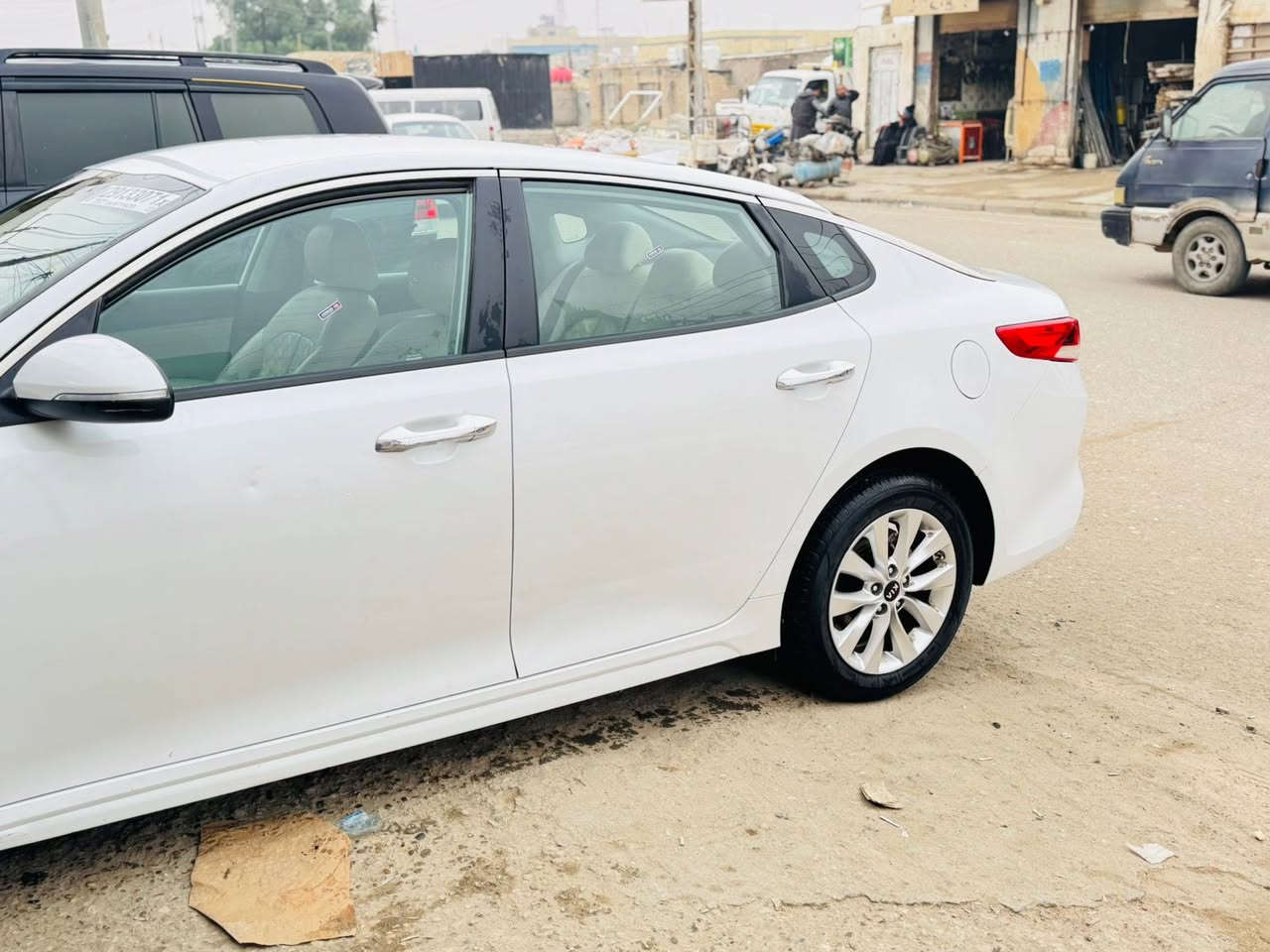 كيا اوبتميا 2016 وارد أمريكي حره بسمي تبديل بنيد فقط بدون دواخل ماشيه 115  محرك 2400 كير ومحرك كفاله السعر 135 وبيها مجال قليل *********** مكاني ناصريه
