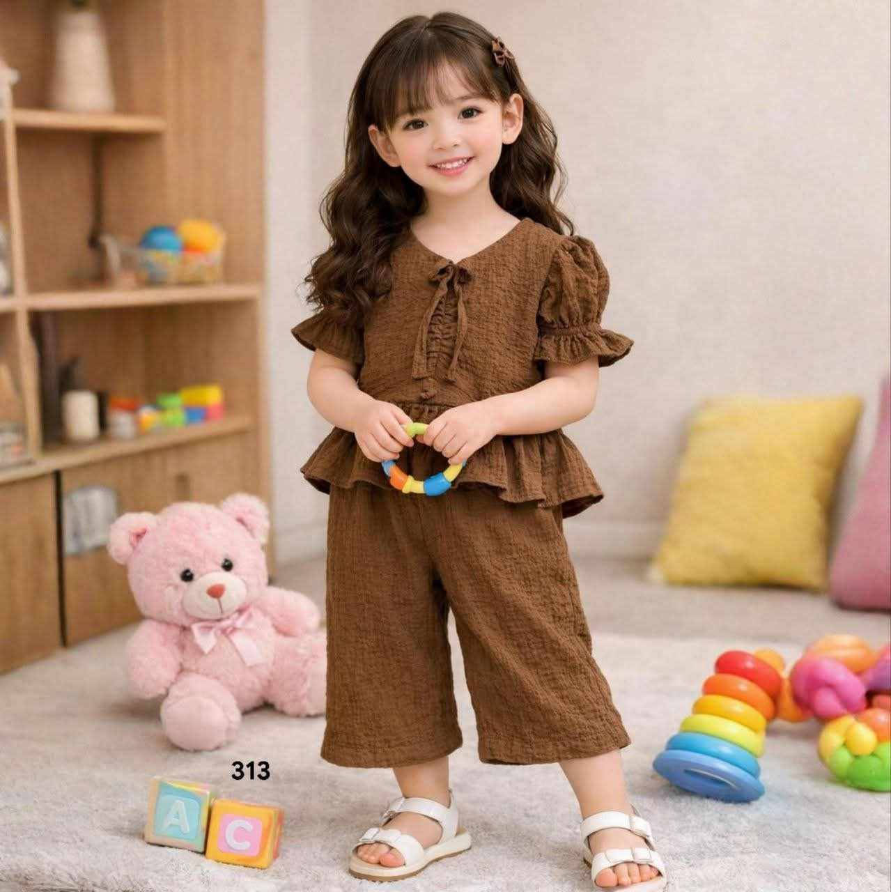 #السعر 10,000 فقط
تراك بناتي مميزه جدآ
كوالتي كلش عالي 🏃🏃
القياسات من 1 الى 4 سنه 🌹🌹
تتوفر خدمة توصيل جميع المحافضات 🚗
للحجز والاستفسار مراسلة الصفحه
العنوان : صلاح الدين قضاء بلد شارع بنت الحسن (ع) داخل فرع مجمع الرحمه
زورو صفحتنا على ألأنستكرام 👇
https://www.instagram.com/moneer_adil_fashion?igsh=MWp0dmFqeWpobW5nMQ==


**إذا كنت صاحب هذا الإعلان وتريد حذفه لأي سبب، رجاءا أرسل رسالة إلى الدعم الفني**