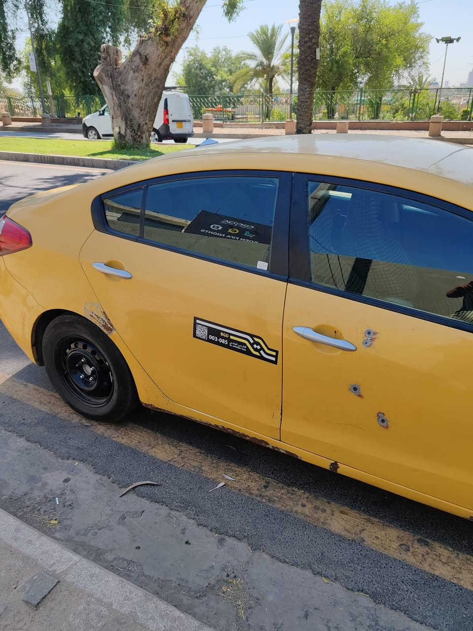 فورتي مديل ٢٠٠١٦ حادثهه خلفي بجم كبس ايرباكات كلهه سليمه وبيهه طخات موضحه بالصوره محركهه ممفتوح الكير فقط ادامه ممبدل بي اي شي عارضهه ب ١٠٠ وبيهه مجال للتفاصيل ***********
