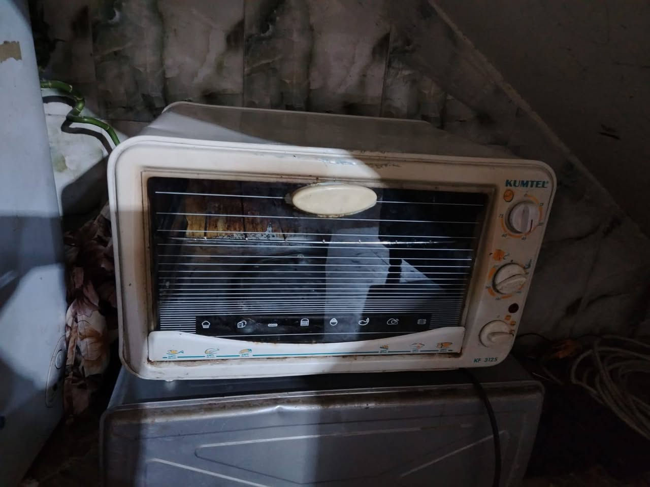 السلام عليكم
طباغ. 5 عيون شغال بس نقصه شغلت بصيطه. 100الف

اوفن العداد 2 الواحد 20الف


**إذا كنت صاحب هذا الإعلان وتريد حذفه لأي سبب، رجاءا أرسل رسالة إلى الدعم الفني**