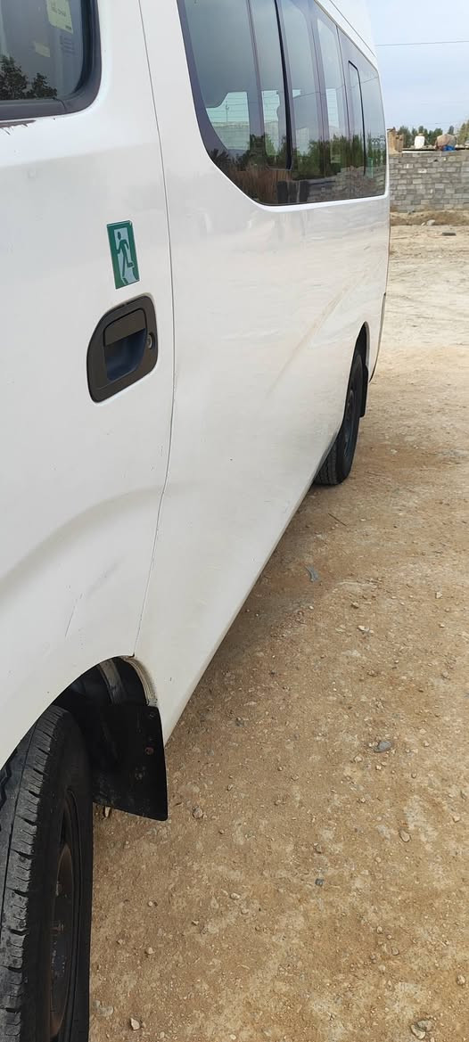 السلام عليكم 
نيسان موديل 2015
صبغ باب العبري والربع وباب الصندوق
الباقي مكفول 
كير محرك اكسل شواصي مكفول 
مطلوبه غرامات مليونين وربع تكطععن من السعر
تحويل مباشر 
السعر 170 ورقه
مكان بابل جبله
***********
