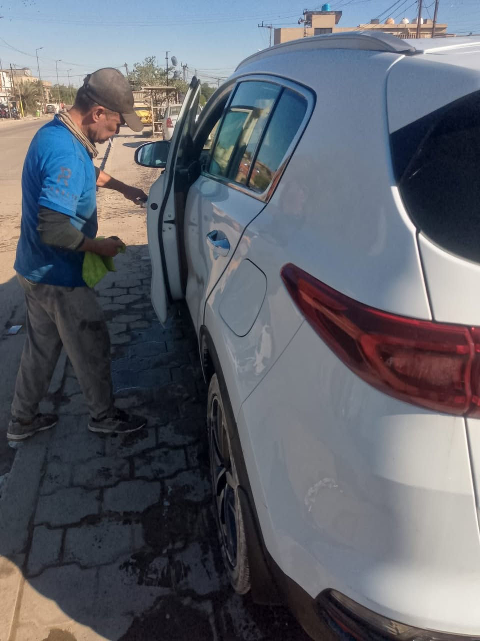 السلام عليكم ...سبورتج خليجيه كفاله عامه سياره موديل 20كلش حلوه ومامتعوبه  مامتواجد ع الفيس هاذ الرقم الي يحب يدخل وتساب او تصال ***********
