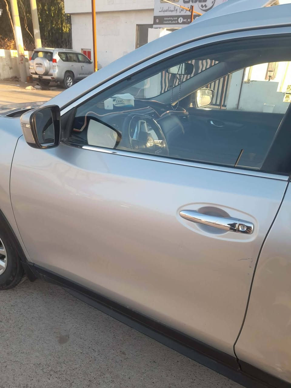 السلام عليكم للبيع نيسان روج
موديل 2020
SV
فول موصفات 
كامره 360 
تحكمات استرين
قياده ذاتيه وتحديد مسار
كرس سرعه
كشنات كهرباء + هيتر +تفعيل وضع حسب حجم السائق 
تشغيل عن بعد + بصمه
كشنات تدفئه تبريد
نظام ايكو + اسبورت
كشنات جلد
5 كامرات
مانع اصتدام امامي خلفي
كير محرك ما مفتوحات وبشرط
كهربائات هم شرط 
بيهه طخه خفيفه مامعدله تجي ع البارد خفيف
مكان السياره صلاح الدين
للتواصل ***********
