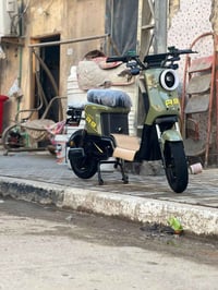 دراجة كهربائية • ما بيها نقص • ٥ شهور من الوكيل