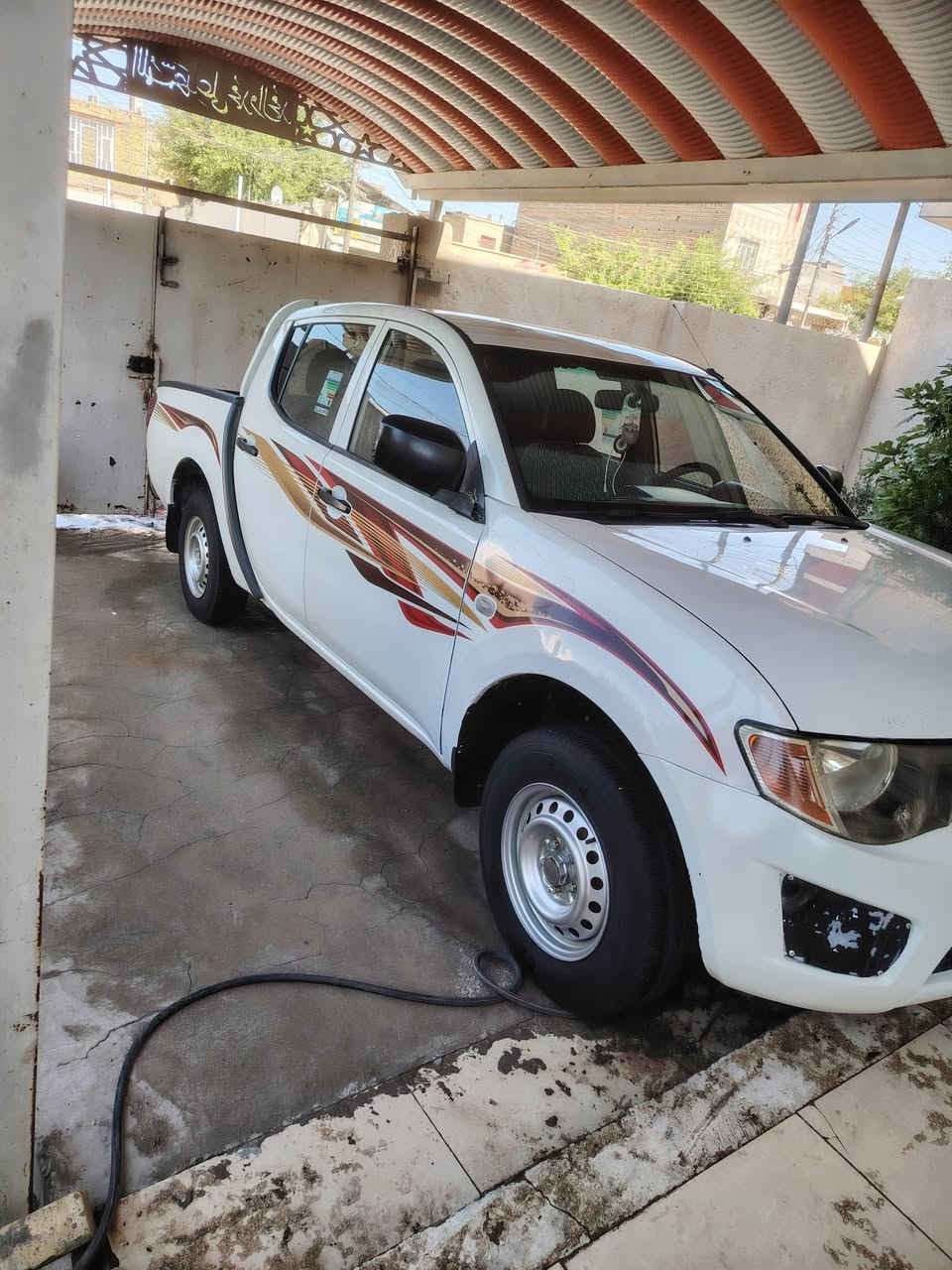 السلام عليكم مسيوبوشي L200
موديل 2007 رقم بصره مشروع وطني سنويه مجدد ال 29 السياره مكفوله من الضربه من التبديل  مكينه وكير حداديه تخم تاير جاهزه السياره كارتون مكينه بلاد كير عادي بانزين السياره جديده معنه الكلمه  تبريد ثلج السعر ٩٢
العنوان الناصريه قضاء الرفاعي ***********
