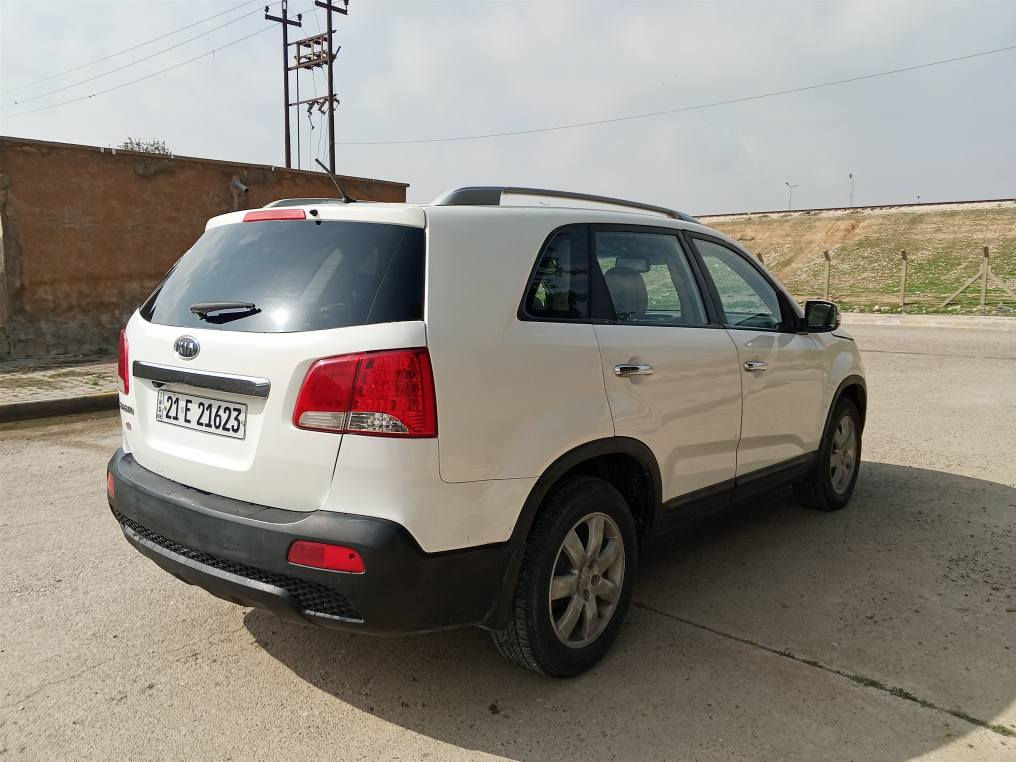 للبيع موديل 2011 سياره صبغ عام قمار امبدل بجم كبس خلفيت سياره كبس يعني بدون ضرب سياره كير محرك تبريد تدفه كل اب شرط تيارت جديد سنوي جديد مكان سياره كركوك هاي رقمي *********** ،، سعر 105 بي مجال كركوك, العراق
